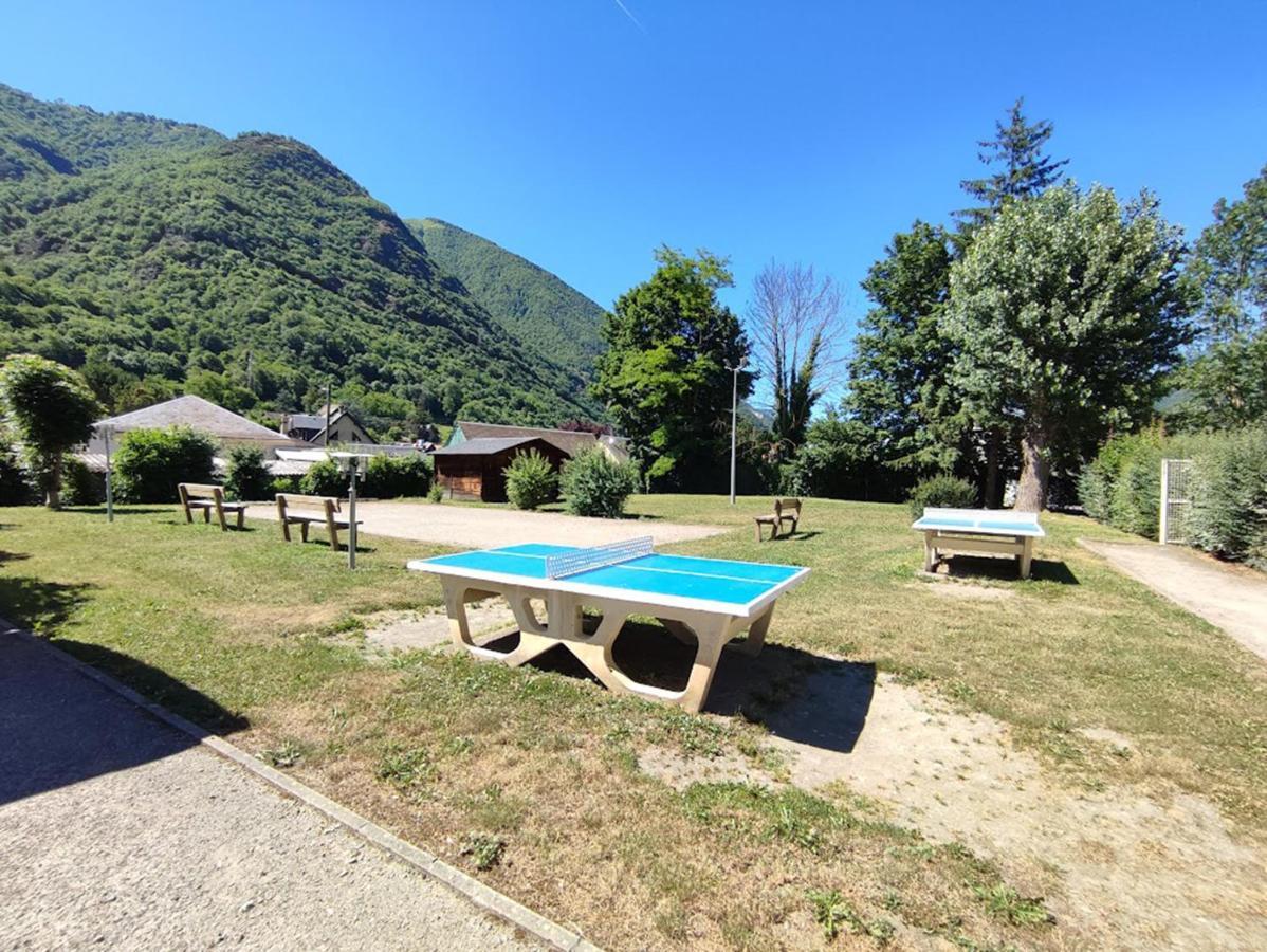 Le 102, T3 Pour 5 Personnes, Vue Montagne, Classe 2 Etoiles Nf, Parking, Piscine En Ete Bagnères-de-Luchon Eksteriør billede